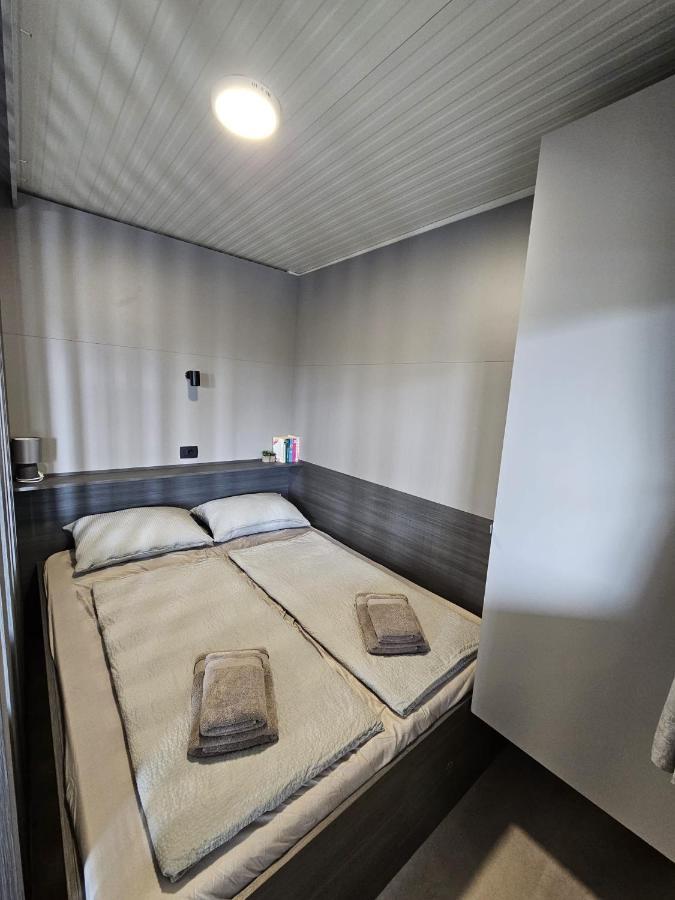 Big Berry Kolpa - Merryberry Mobile House Metlika Zewnętrze zdjęcie